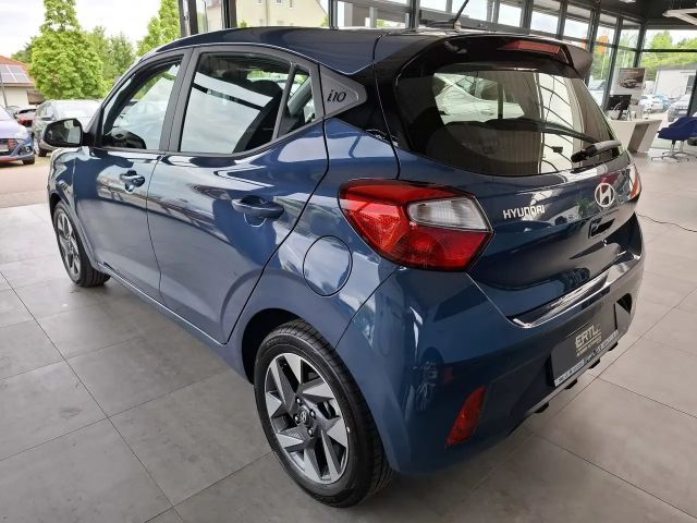 Hyundai i10 1.0 2WD Trend