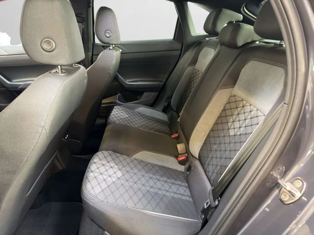 Volkswagen Taigo 1.0 TSI DSG R-Line