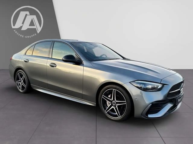 Mercedes-Benz C 200 AMG Line Sedan