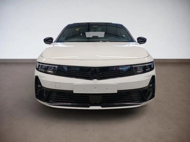 Opel Astra GSe Hybrid Innovation