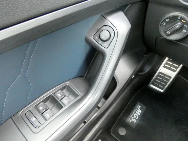 Cupra Ateca 2.0 #4DRIVE #AHZV #ACC #LEDER