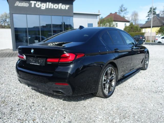 BMW 530 530e M-Sport Sedan xDrive