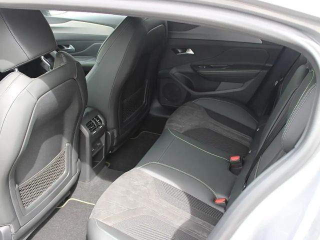 Peugeot 408 130 EAT8 GT-Line PureTech