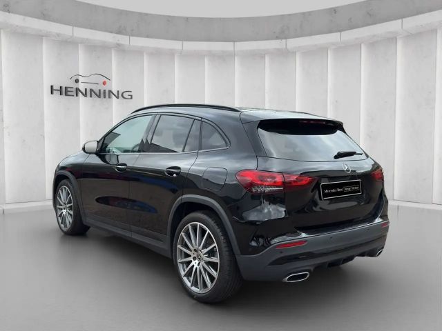 Mercedes-Benz GLA 200 AMG Line