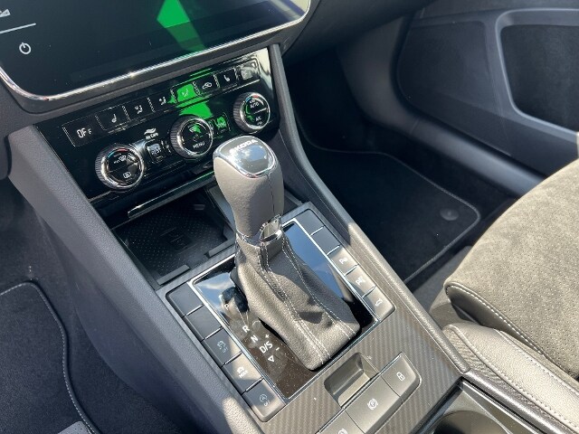 Skoda Superb 2.0 TDI Combi