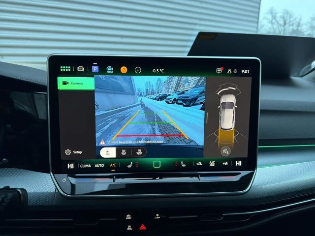 Volkswagen Golf 1.5 eTSI DSG Golf VIII