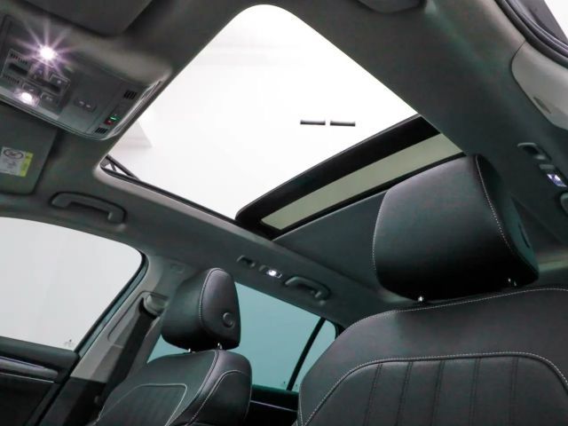 Skoda Superb 2.0 TDI Combi Style Style