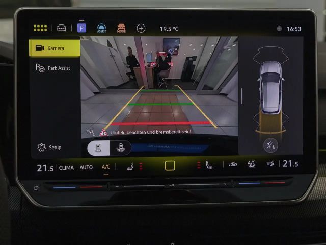 Volkswagen Golf DSG GTI Style