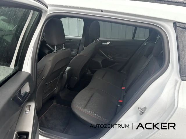 Ford Focus ST Line Wagon