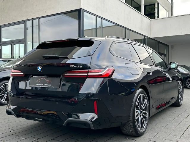 BMW 520 520d M-Sport Touring xDrive