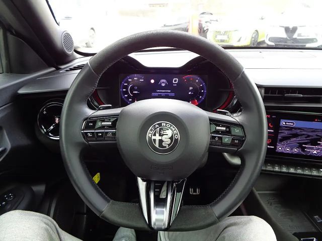 Alfa Romeo Junior Ibrida