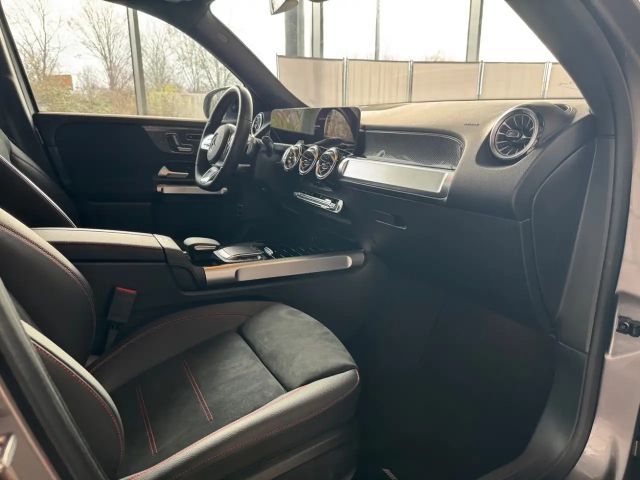 Mercedes-Benz GLB 200 4MATIC AMG Line