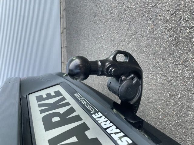 Volkswagen Golf 1.5 eTSI DSG R-Line