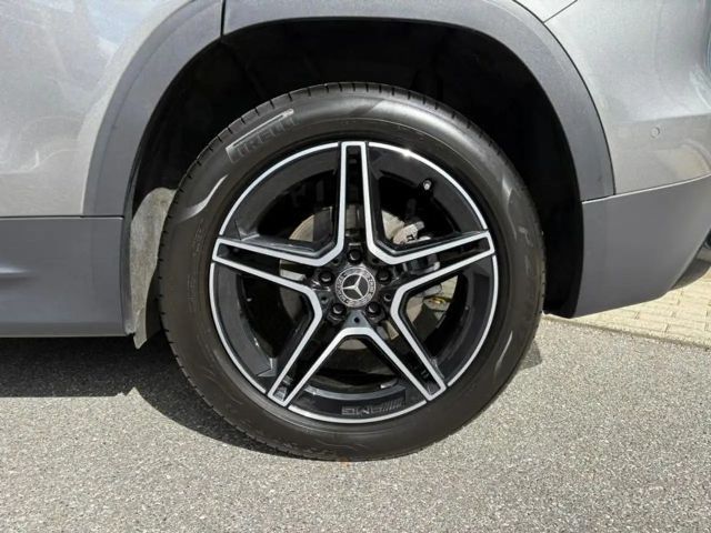 Mercedes-Benz GLB 180 AMG Line