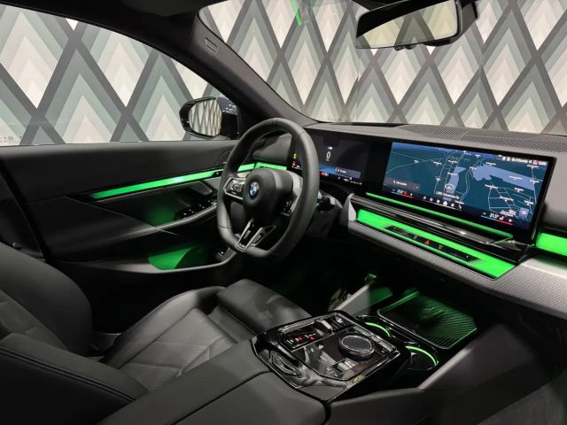 BMW 520 520d M-Sport Sedan xDrive