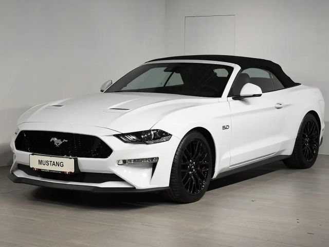 Ford Mustang Convertible GT 5.0 V8