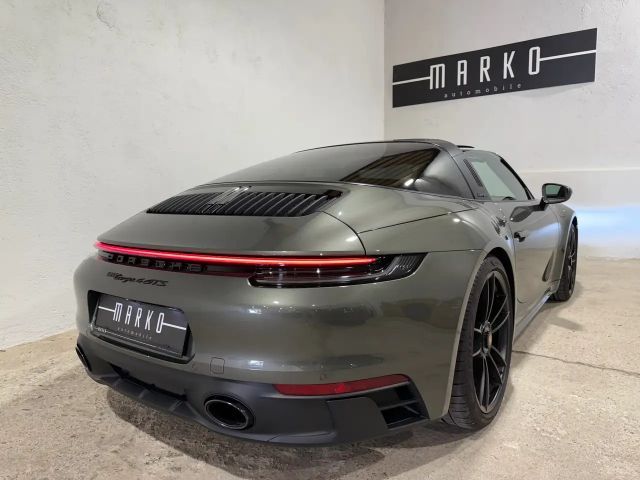 Porsche 992 4 Cabrio GTS Targa