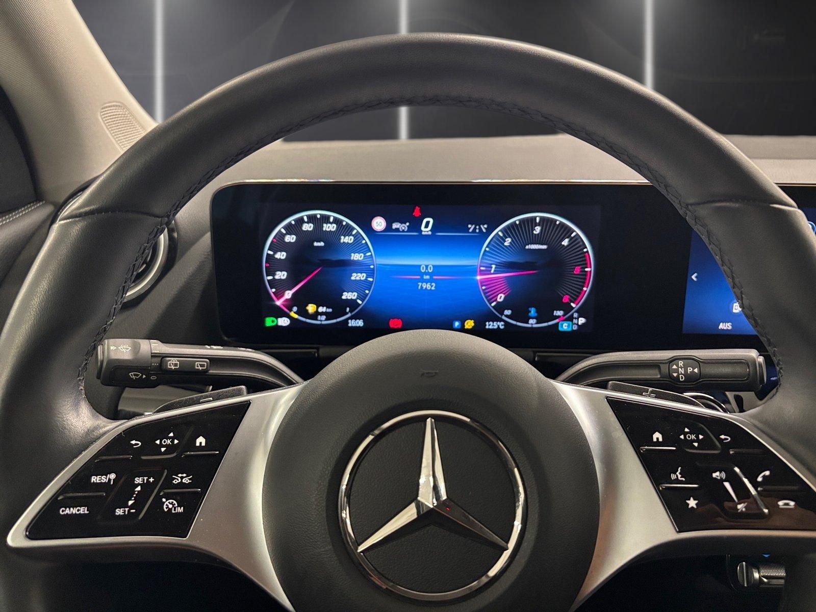 Mercedes-Benz GLA 220 4MATIC GLA 220 d Progressive