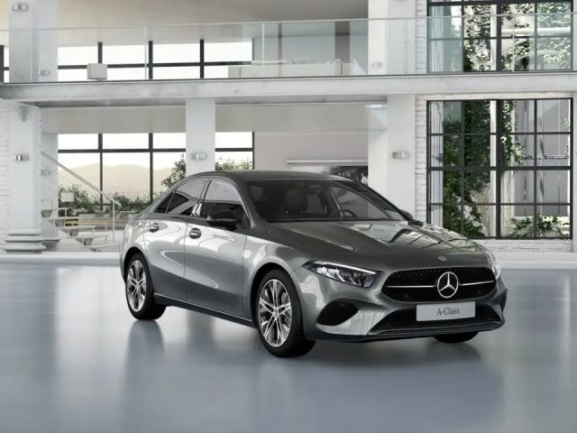 Mercedes-Benz A 180 Limo Night+Pano+Kamera+Carplay+Totwin