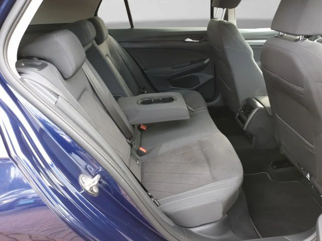 Volkswagen Golf 1.5 eTSI DSG IQ.Drive Style