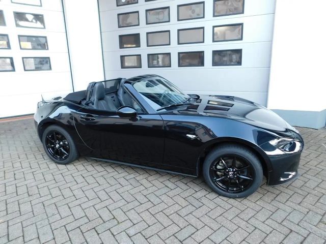Mazda MX-5 Advantage SkyActiv