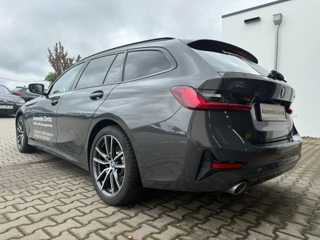 BMW 330 330e Touring xDrive