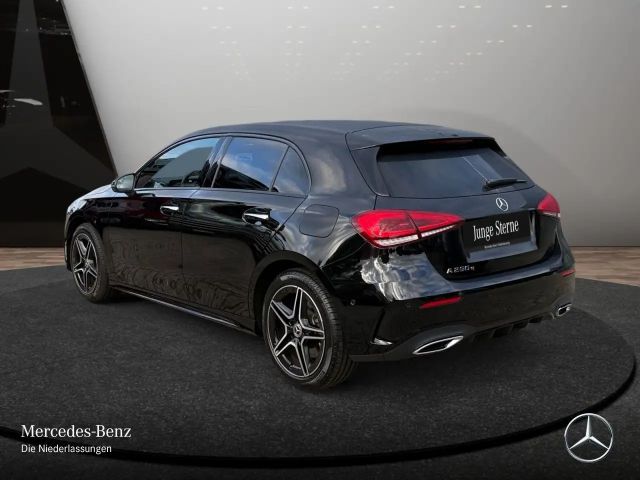 Mercedes-Benz A 250 A 250 e AMG Line