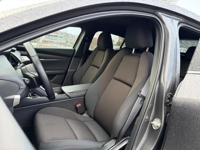 Mazda 3 Exclusive-line