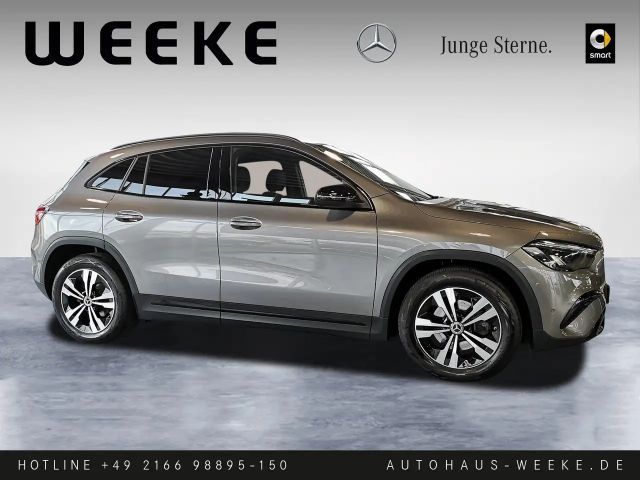 Mercedes-Benz GLA 180 Progressive