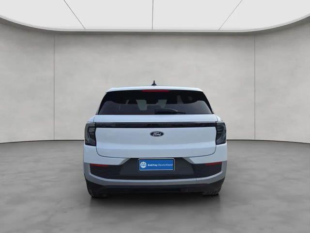 Ford Explorer Extended range RWD