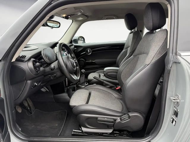 MINI Cooper Classic Trim Navi Sportsitze Rückfahrkame