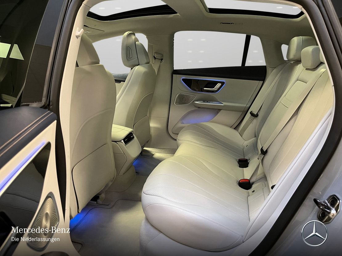 Mercedes-Benz EQE 350 Sedan