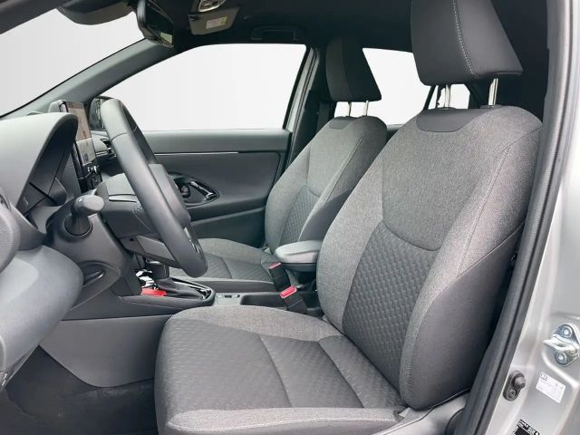 Toyota Yaris Cross Team D