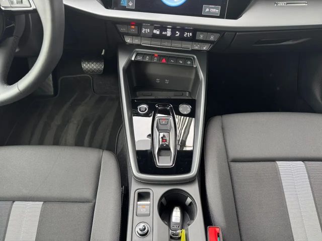 Audi A3 30 TFSI Sedan