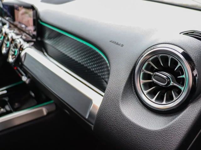 Mercedes-Benz GLB 200 4MATIC GLB 200 d