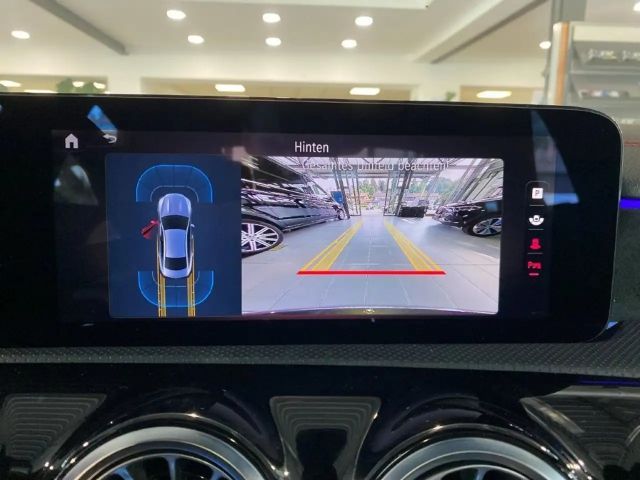 Mercedes-Benz CLA 200 AMG Line Coupé