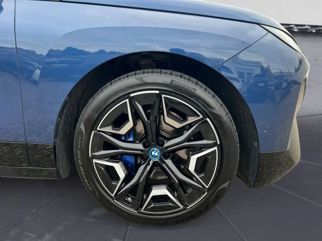 BMW iX xDrive40