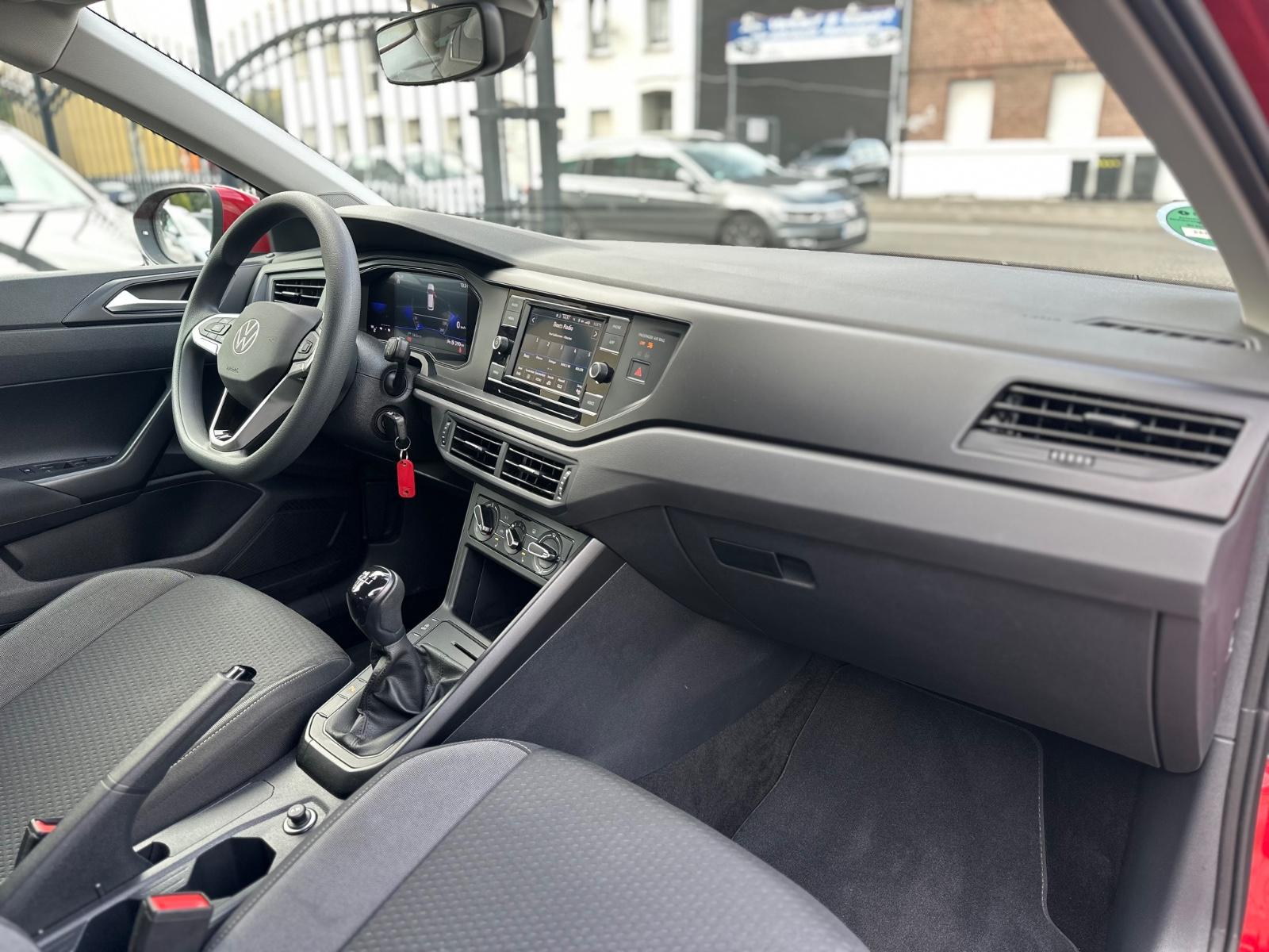 Volkswagen Taigo TAIGO*TEMPOMAT*PDC*CARPLAY*LED-SHZ-DAB-NR