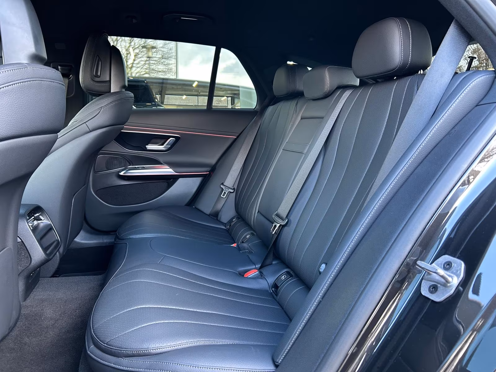 Mercedes-Benz E 220 AVANTGARDE E 220 d Estate