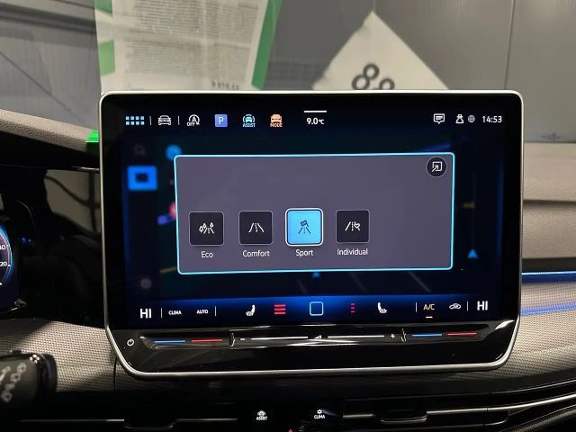 Volkswagen Golf 1.5 eTSI DSG