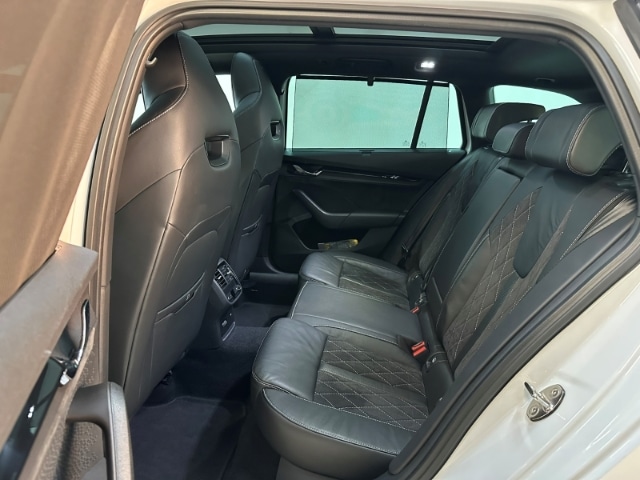 Skoda Octavia 2.0 TSI Combi RS