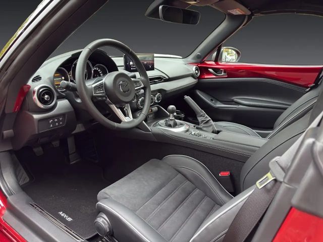Mazda MX-5 SkyActiv