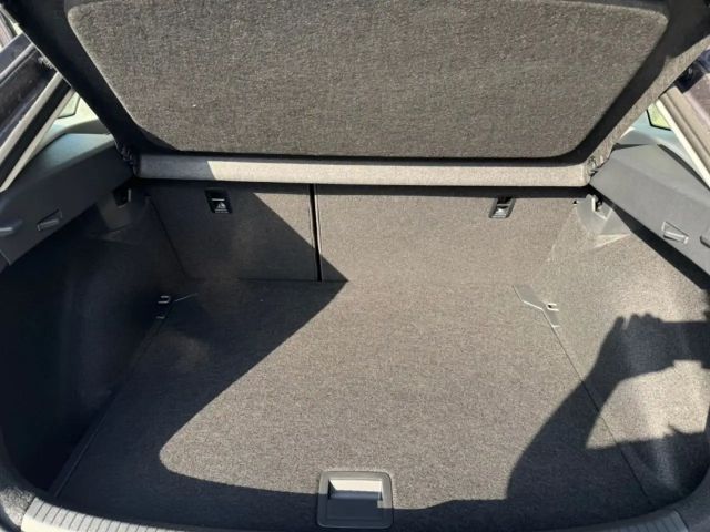 Volkswagen Taigo 1.0 TSI DSG Life