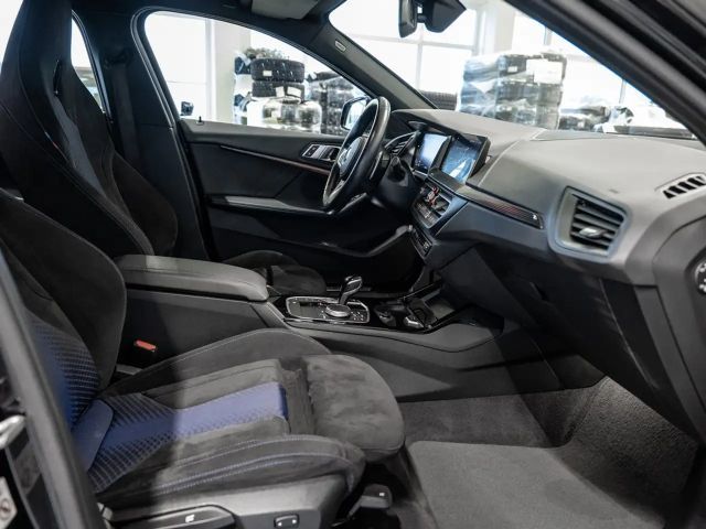 BMW 135 135i Sedan xDrive