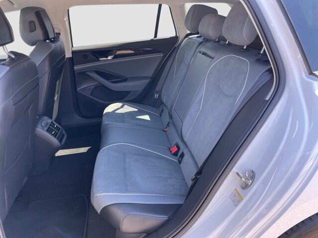 Volkswagen Passat 1.5 eTSI Business DSG