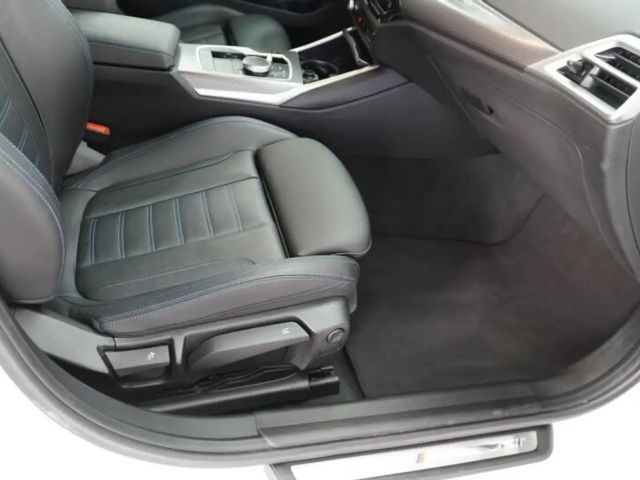 BMW 330 330i M-Sport Sedan xDrive