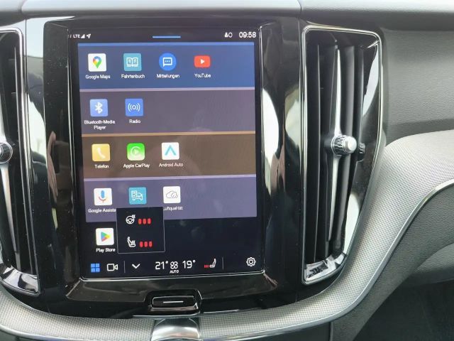 Volvo XC60 AWD Dark Plus