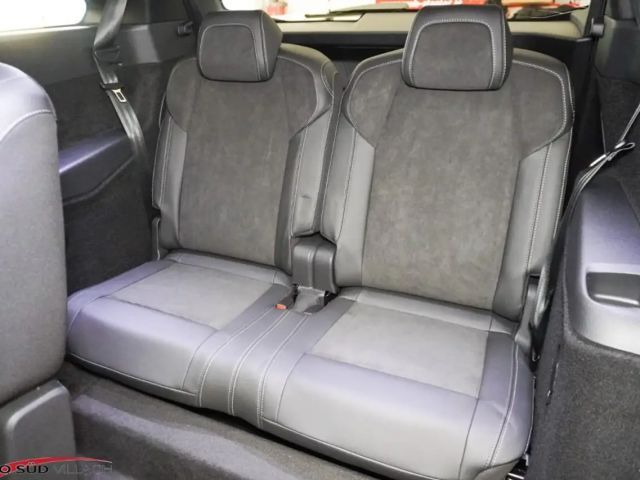 Peugeot E-5008 GT-Line