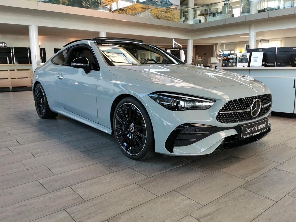 Mercedes-Benz CLE 450 4MATIC AMG Line Sedan