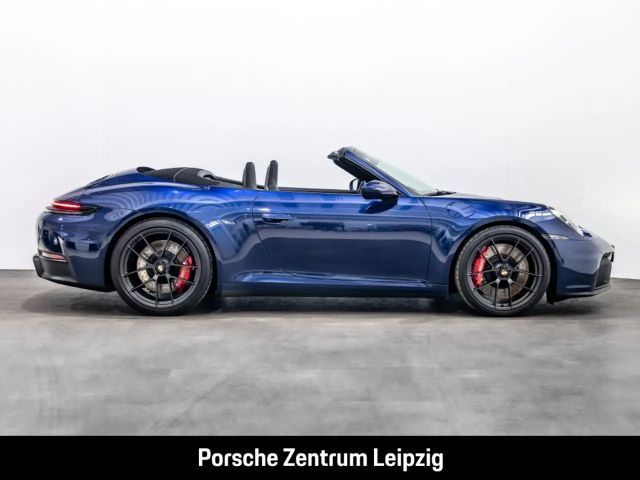 Porsche 992 Cabrio Carrera GTS